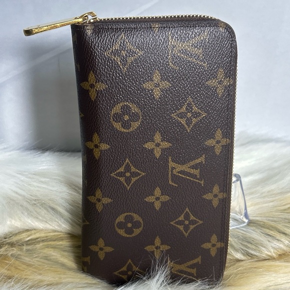Louis Vuitton Zippy Wallet full size with authentication - Picture 2 of 16